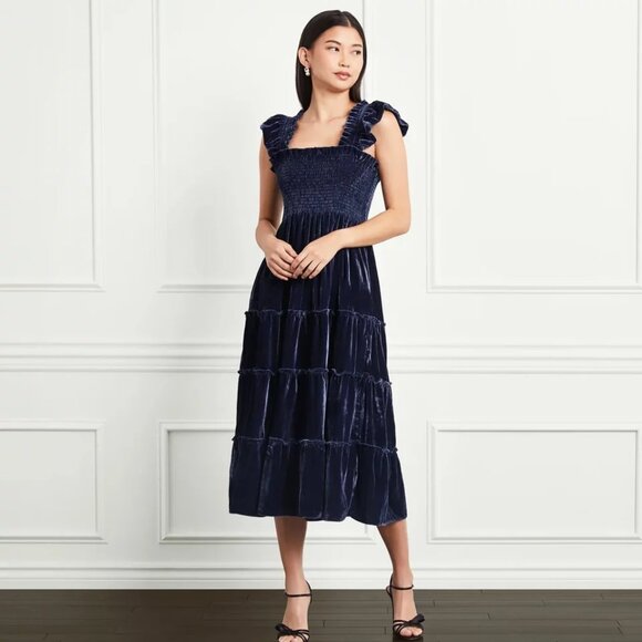Hill House Dresses & Skirts - HILL HOUSE The Ellie Nap Dress In Navy Velvet (size XS) NWT